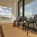 Family With Gym And Swimming Pool By Renters Prestige Apartment Kolobrzeg