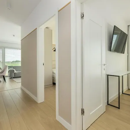 Family With Gym And Swimming Pool By Renters Prestige Apartament *