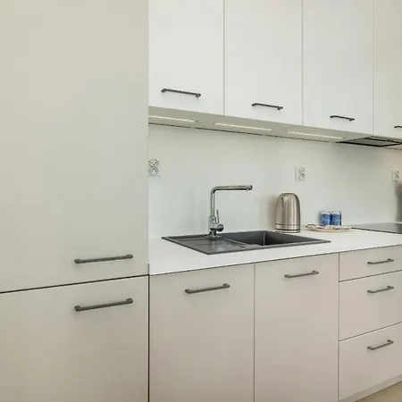 Family With Gym And Swimming Pool By Renters Prestige Apartament *