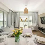 Апартаменты Family With Gym And Swimming Pool By Renters Prestige *