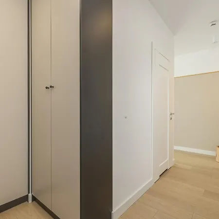 Daire Family With Gym And Swimming Pool By Renters Prestige *