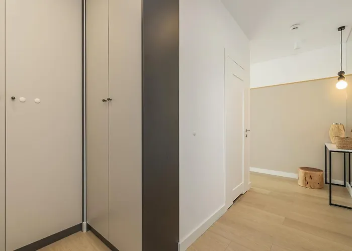 Lägenhet Family With Gym And Swimming Pool By Renters Prestige *