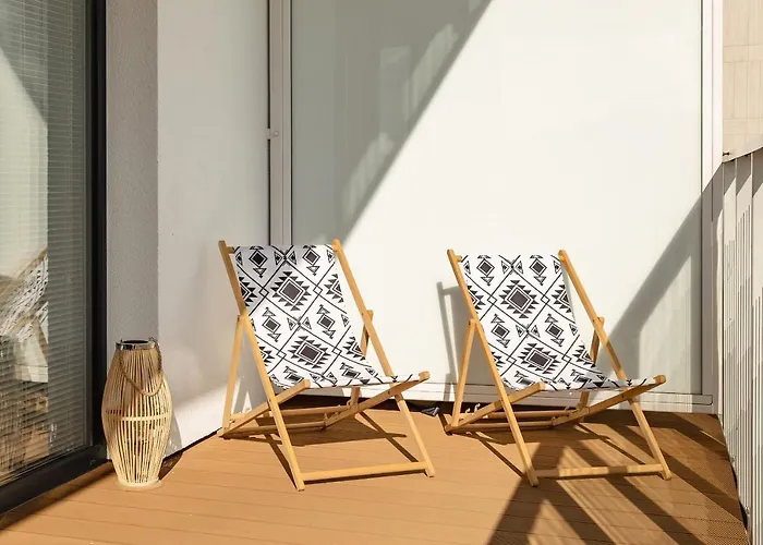 Lägenhet Family With Gym And Swimming Pool By Renters Prestige