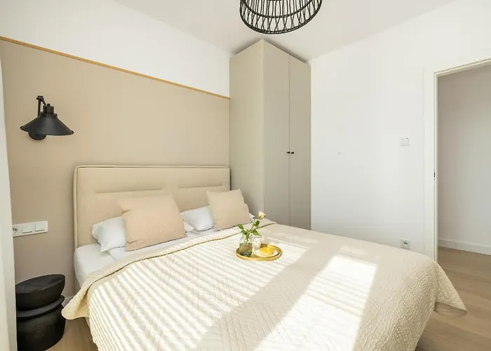 Family With Gym And Swimming Pool By Renters Prestige Lägenhet *