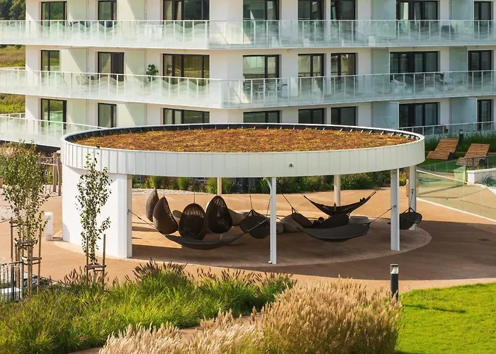 Lägenhet Family With Gym And Swimming Pool By Renters Prestige