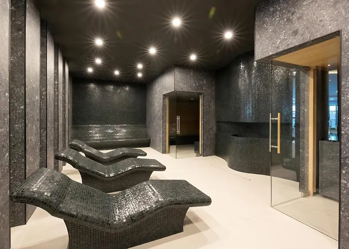 Lägenhet Family With Gym And Swimming Pool By Renters Prestige