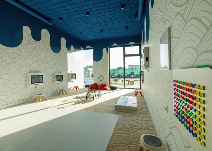 Family With Gym And Swimming Pool By Renters Prestige