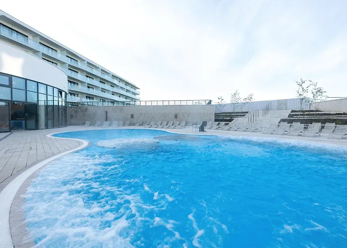 Lägenhet Family With Gym And Swimming Pool By Renters Prestige *