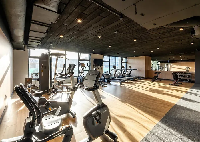 Family With Gym And Swimming Pool By Renters Prestige Lägenhet